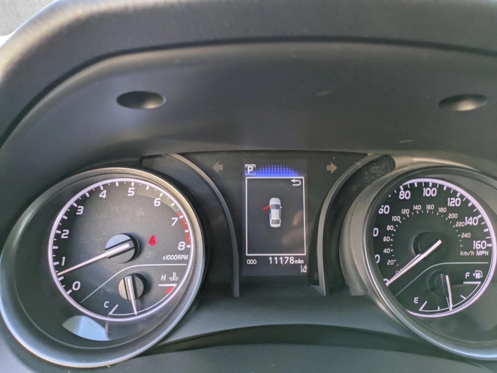 2021 Toyota Camry SE Auto (SE)