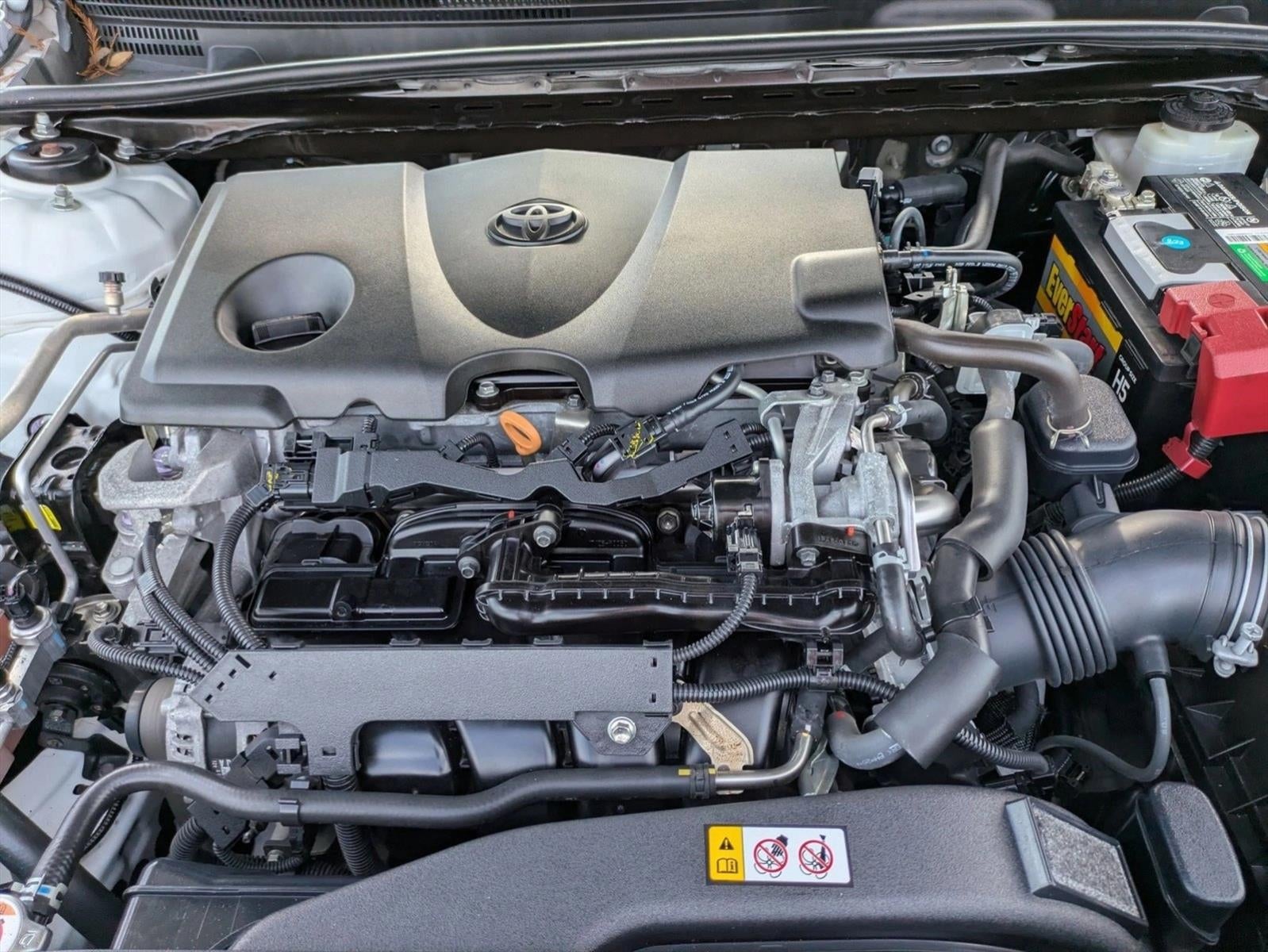 2020 Toyota Camry SE Auto (SE)