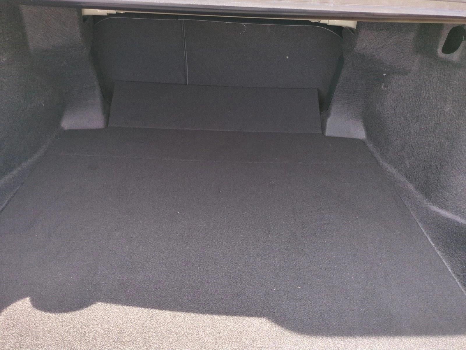 2024 Toyota Camry LE Auto (SE)