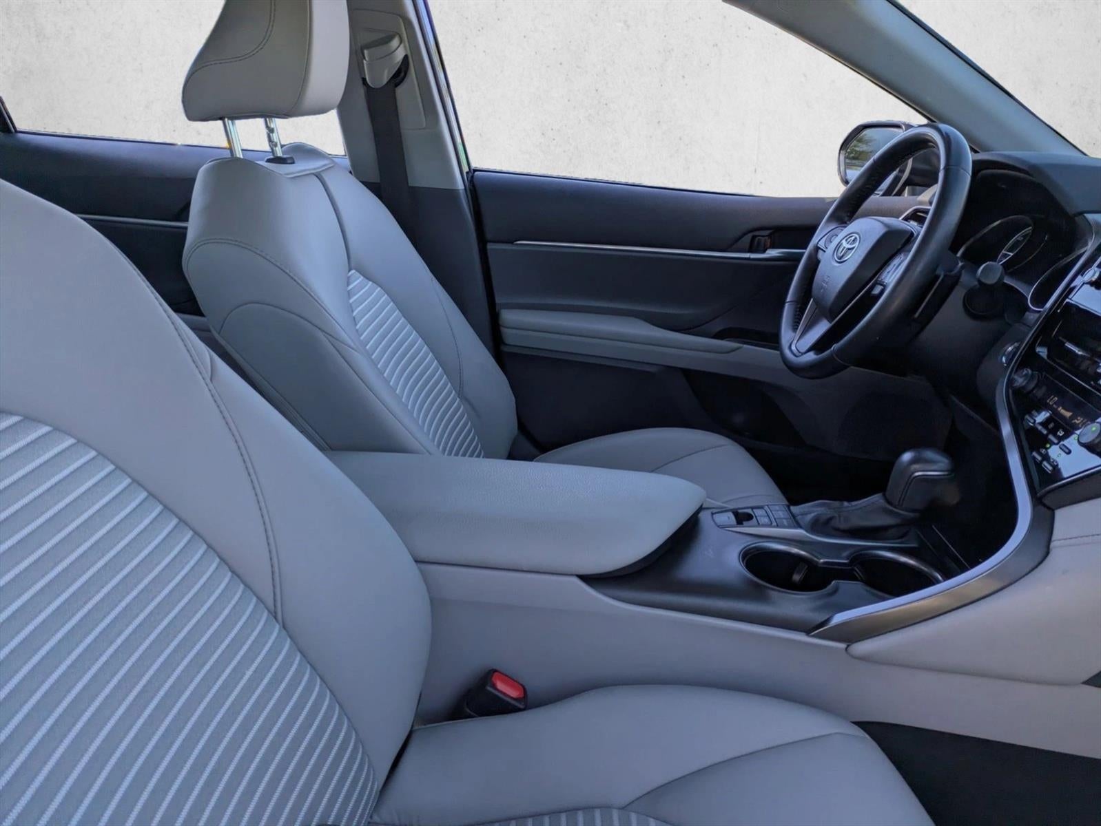 2024 Toyota Camry Hybrid SE CVT (Natl)