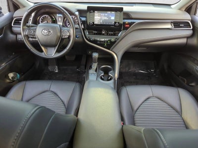 2023 Toyota Camry SE Auto (SE)