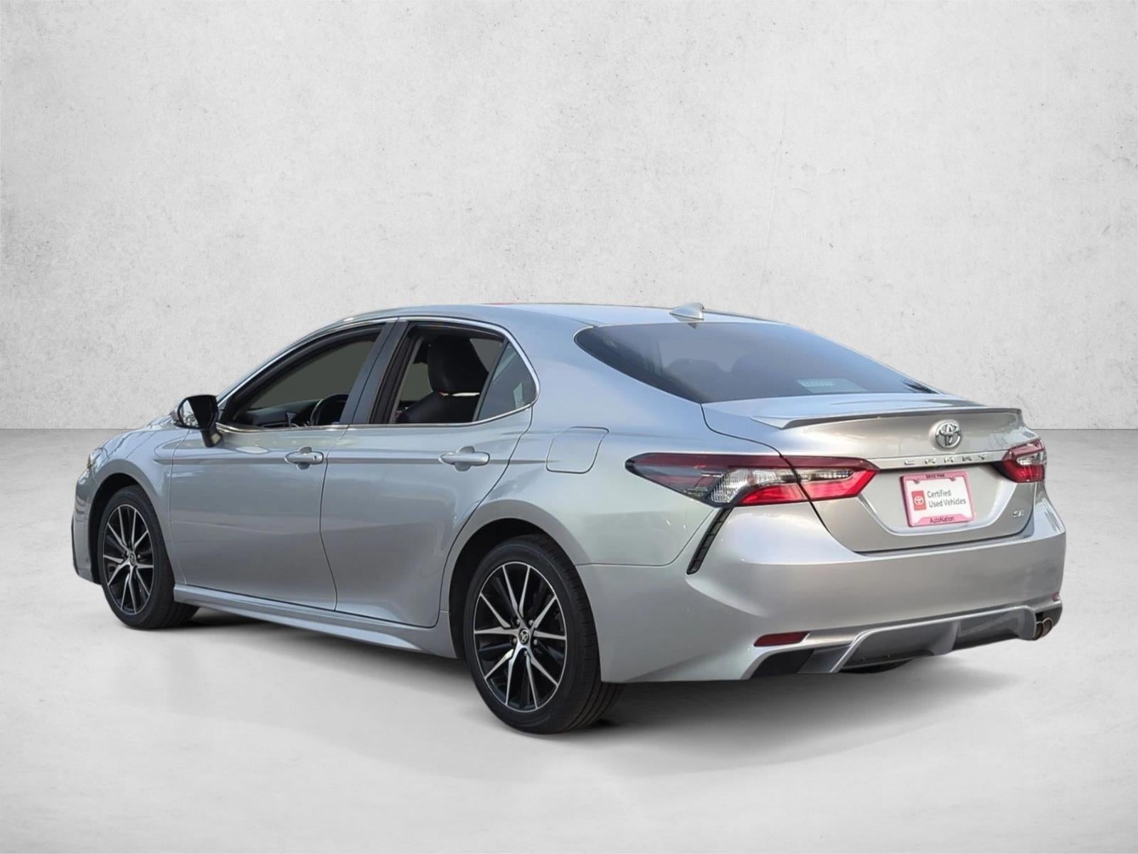 2023 Toyota Camry SE Auto (SE)