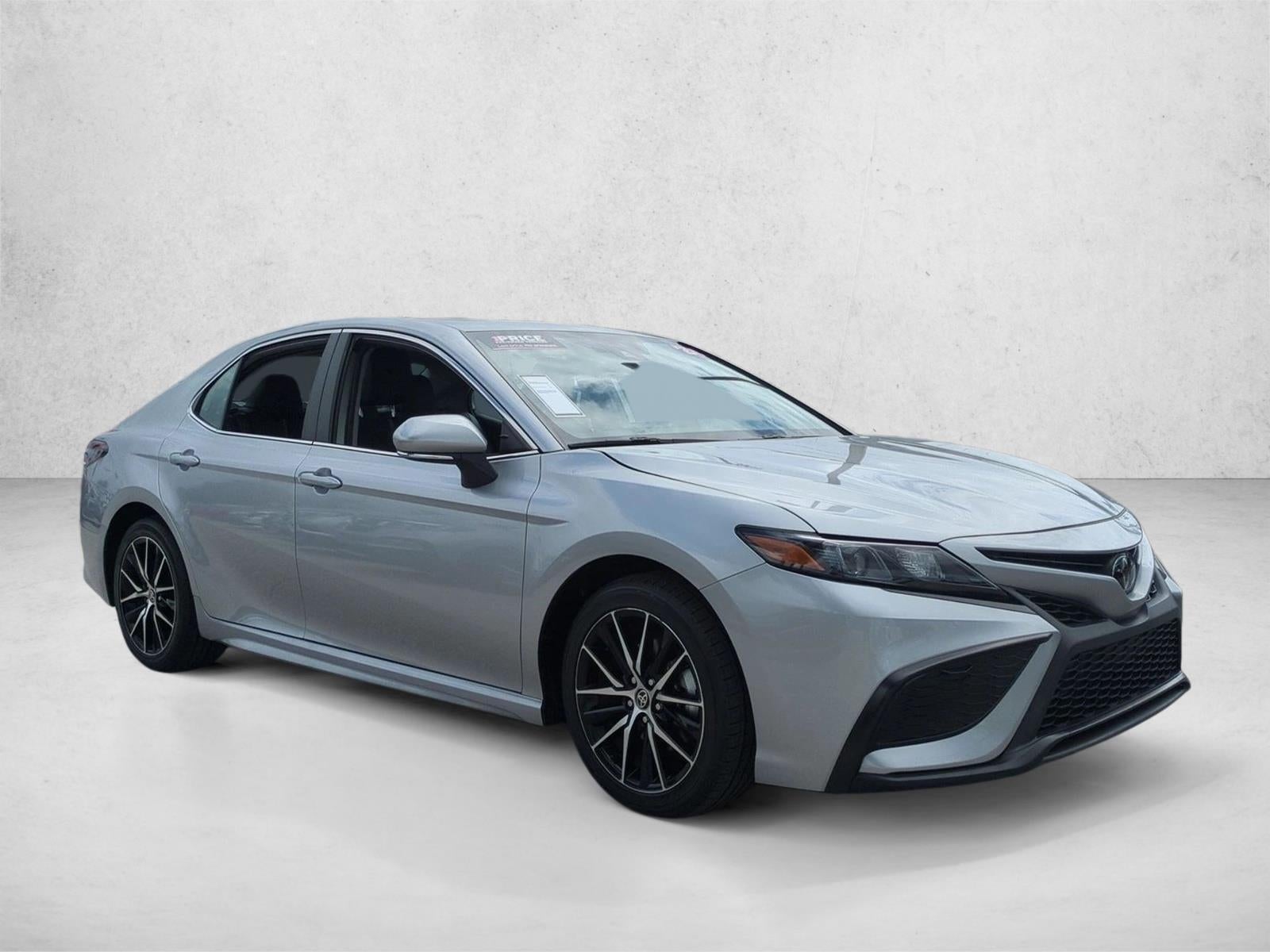 2024 Toyota Camry SE Auto (SE)