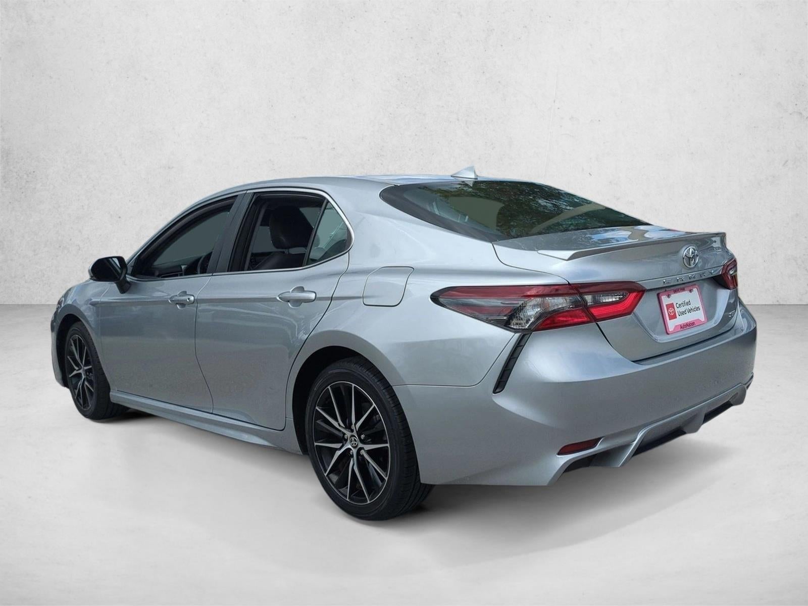 2024 Toyota Camry SE Auto (SE)