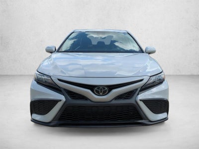 2023 Toyota Camry SE Auto (SE)
