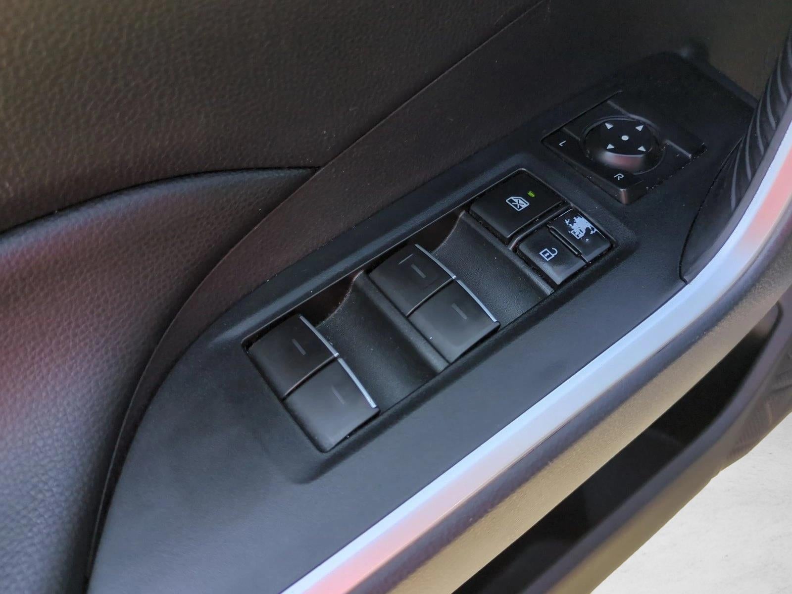 2025 Toyota RAV4 Hybrid XLE AWD (Natl)