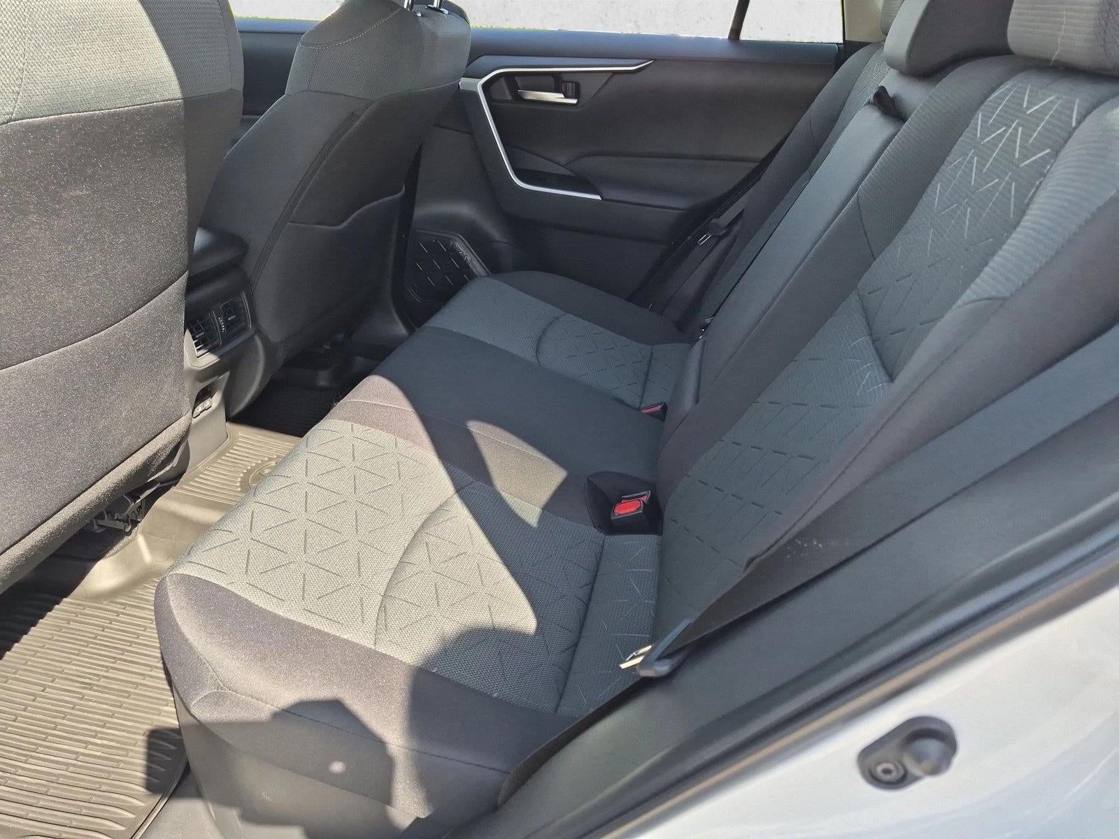 2025 Toyota RAV4 Hybrid XLE AWD (Natl)