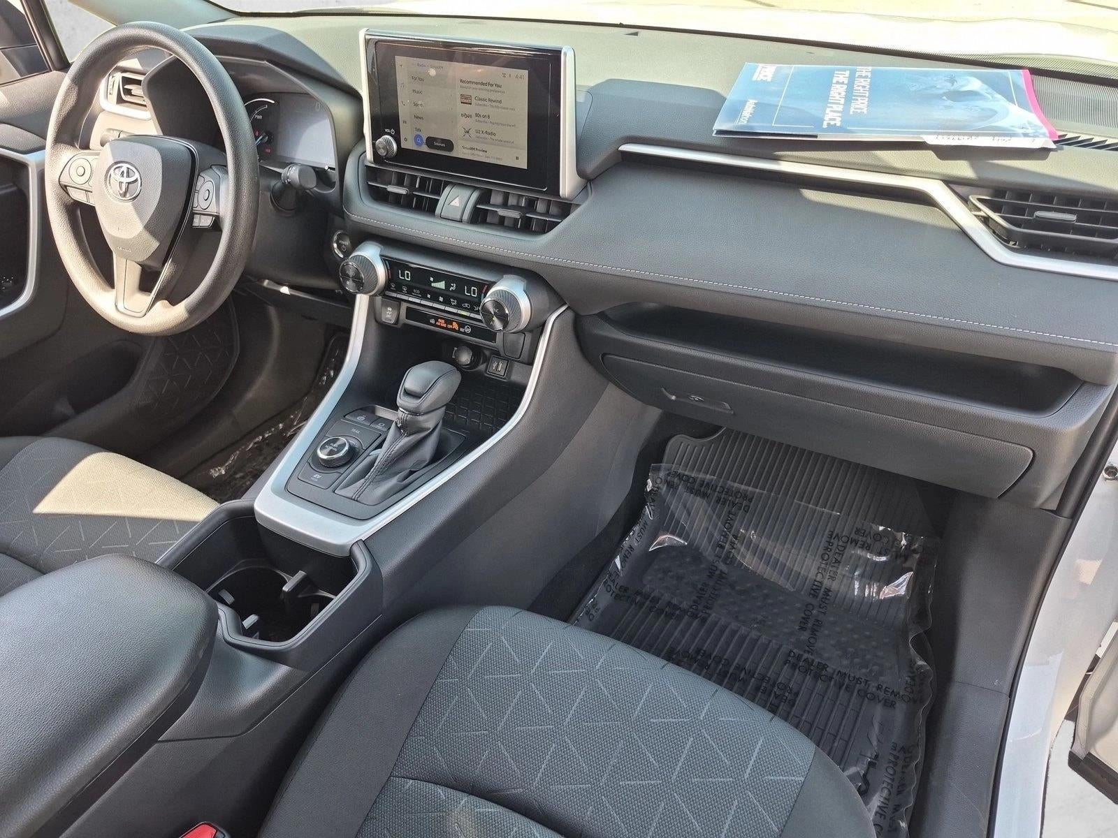 2025 Toyota RAV4 Hybrid XLE AWD (Natl)