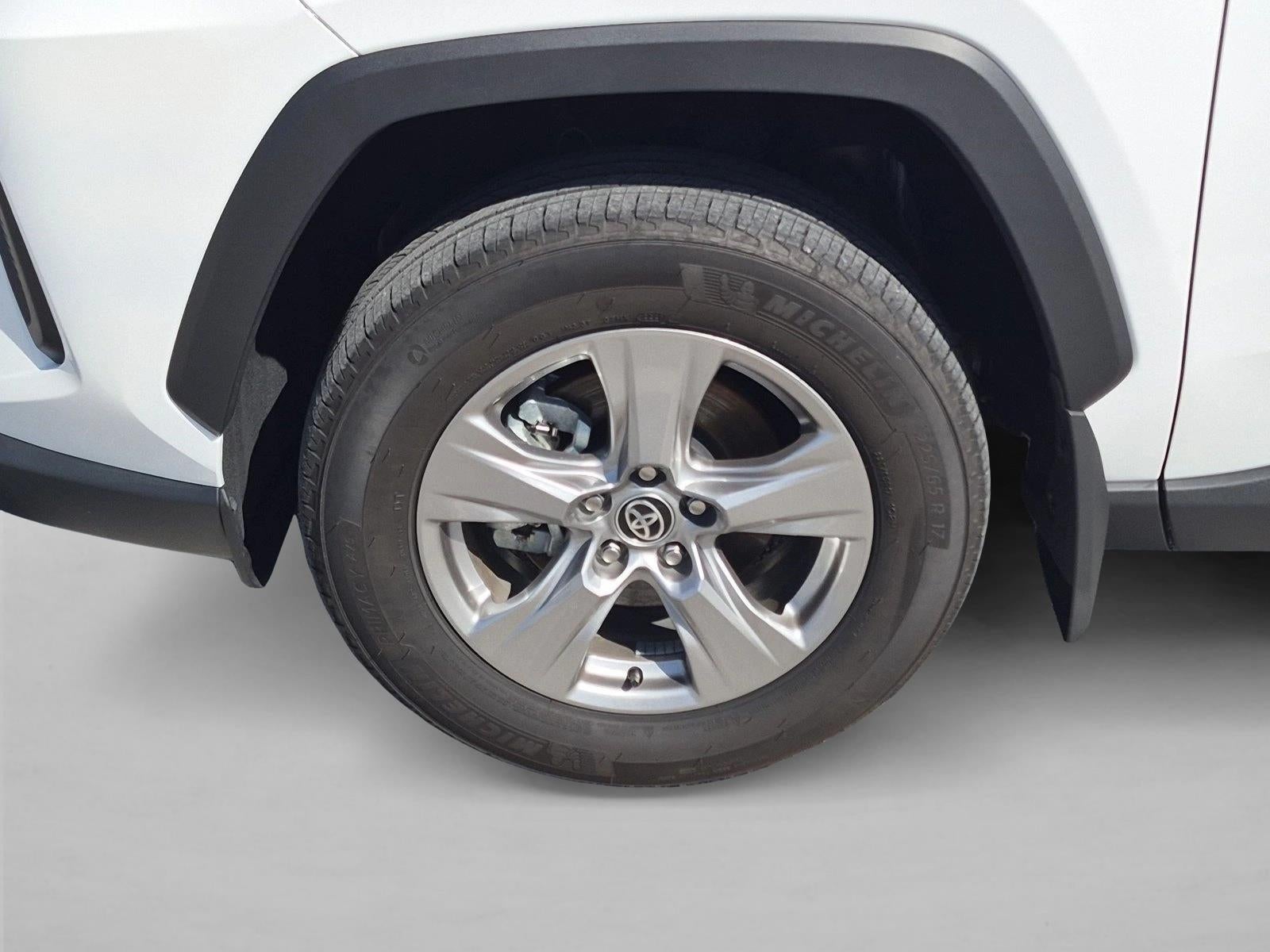 2025 Toyota RAV4 Hybrid XLE AWD (Natl)