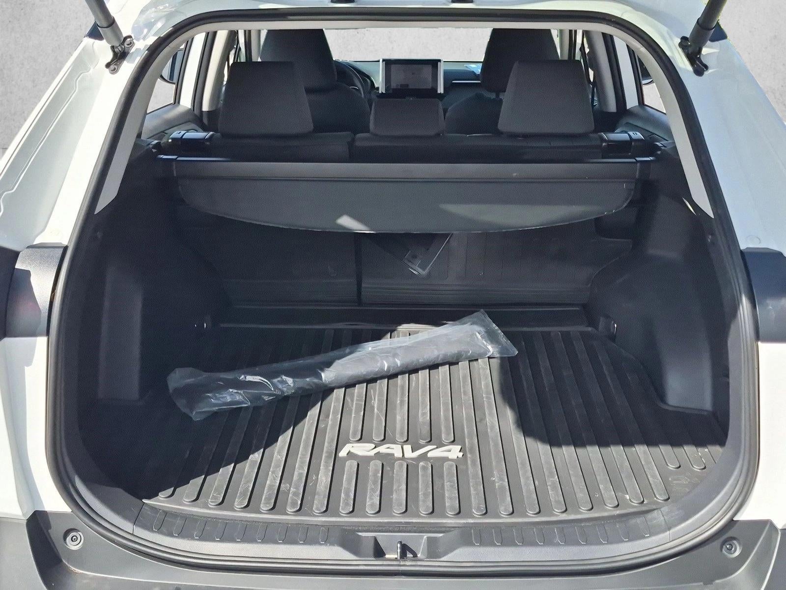 2025 Toyota RAV4 Hybrid XLE AWD (Natl)