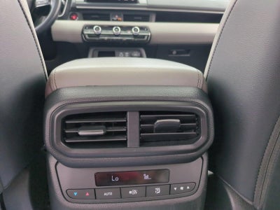 2023 Honda Pilot Touring 2WD
