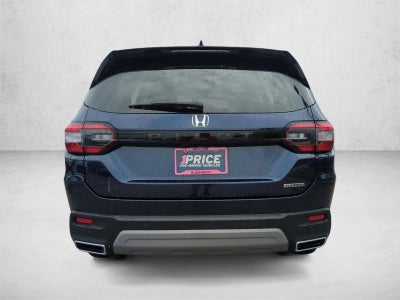2023 Honda Pilot Touring 2WD