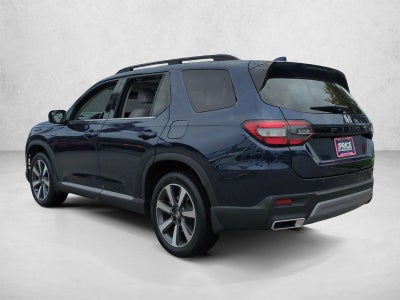 2023 Honda Pilot Touring 2WD