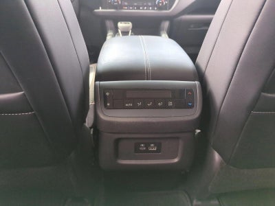 2022 Nissan Pathfinder SL 2WD