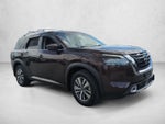 2022 Nissan Pathfinder SL 2WD