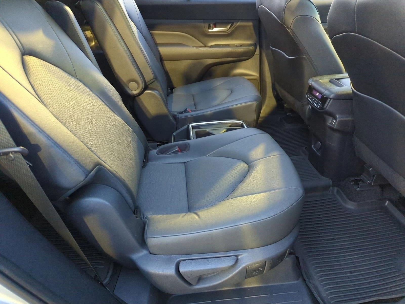 2025 Toyota Grand Highlander XLE FWD (Natl)