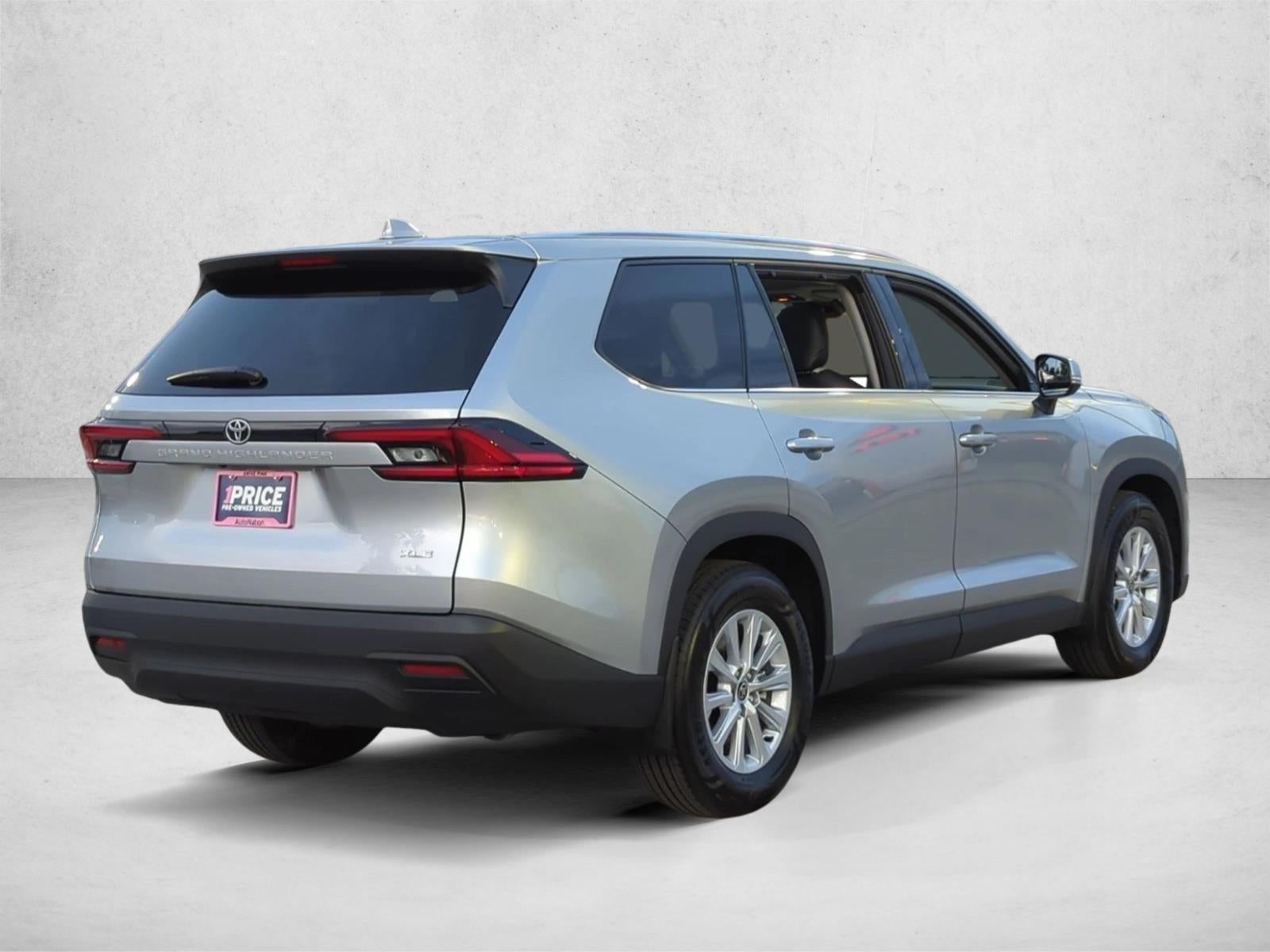 2025 Toyota Grand Highlander XLE FWD (Natl)