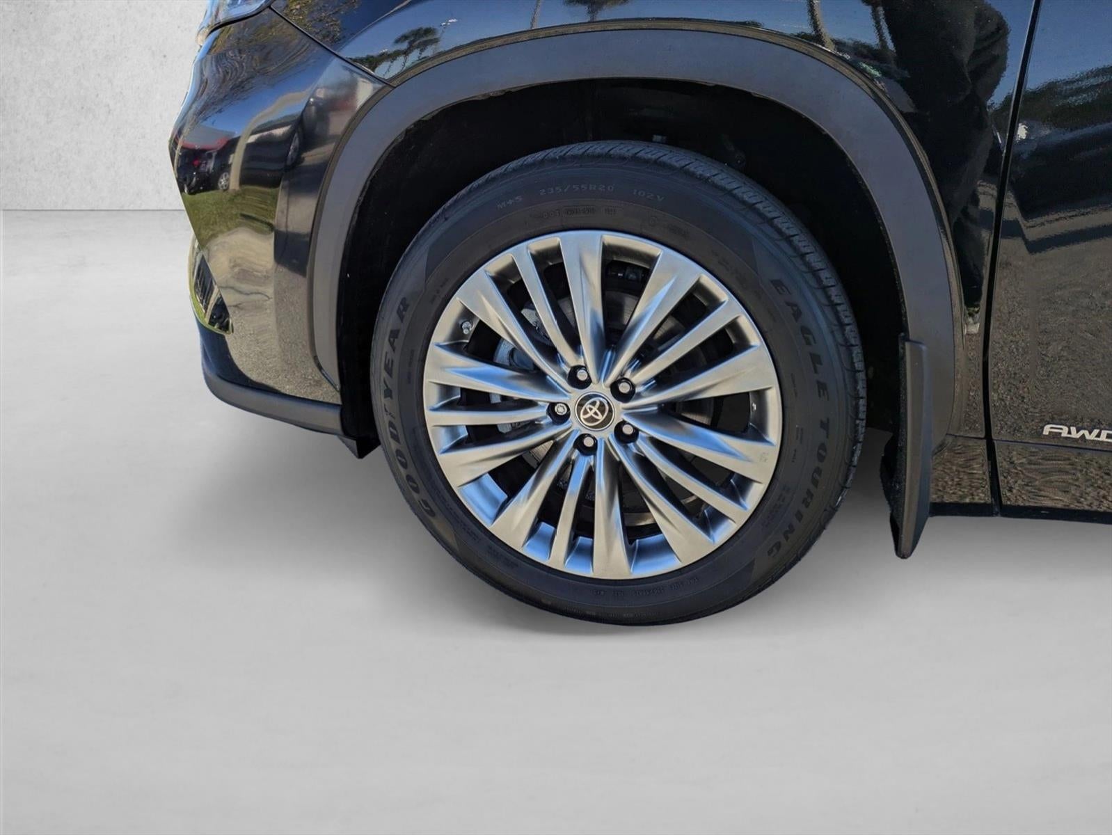 2024 Toyota Highlander Hybrid Platinum AWD (Natl)