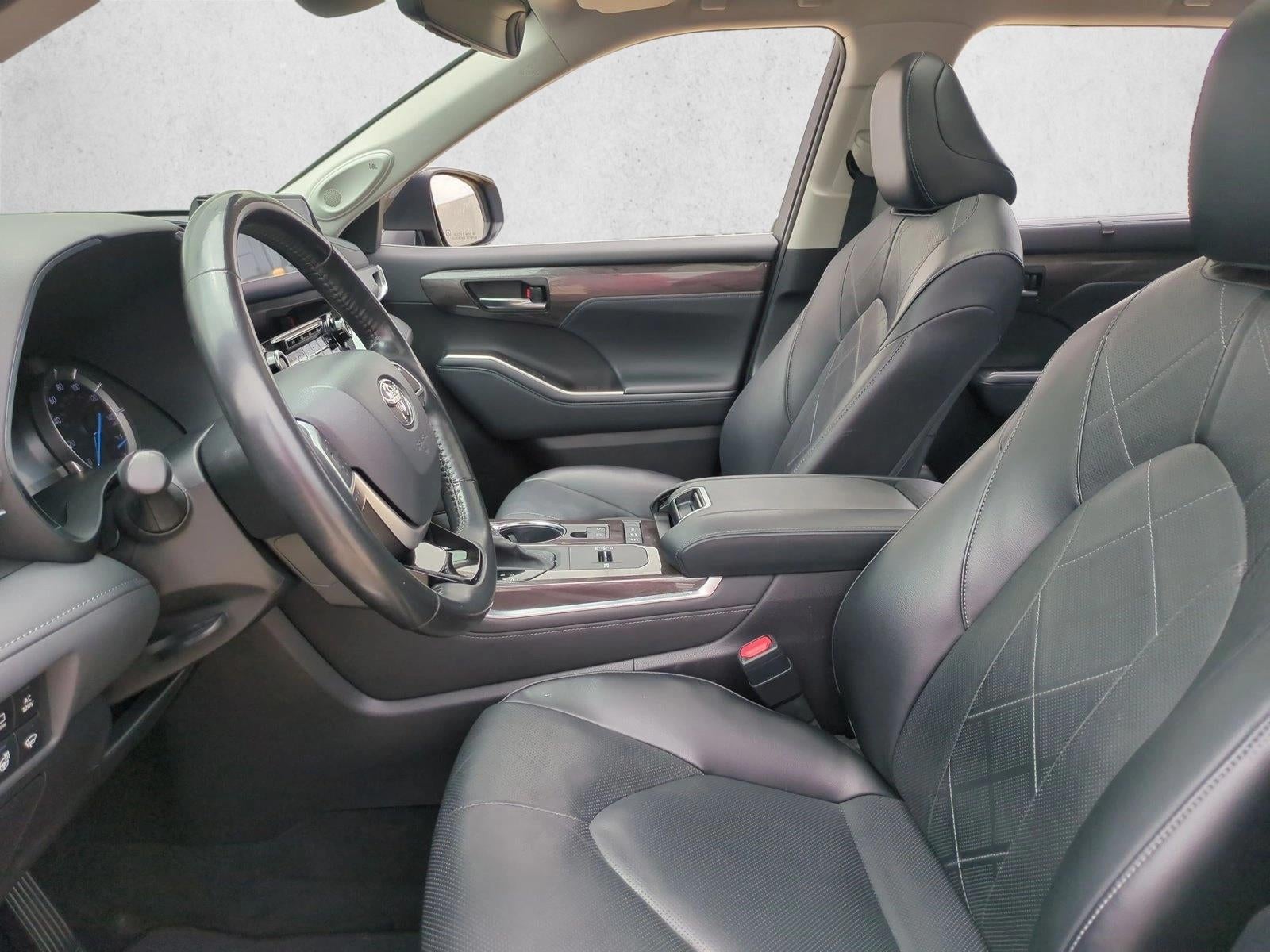 2022 Toyota Highlander Hybrid Platinum AWD (Natl)