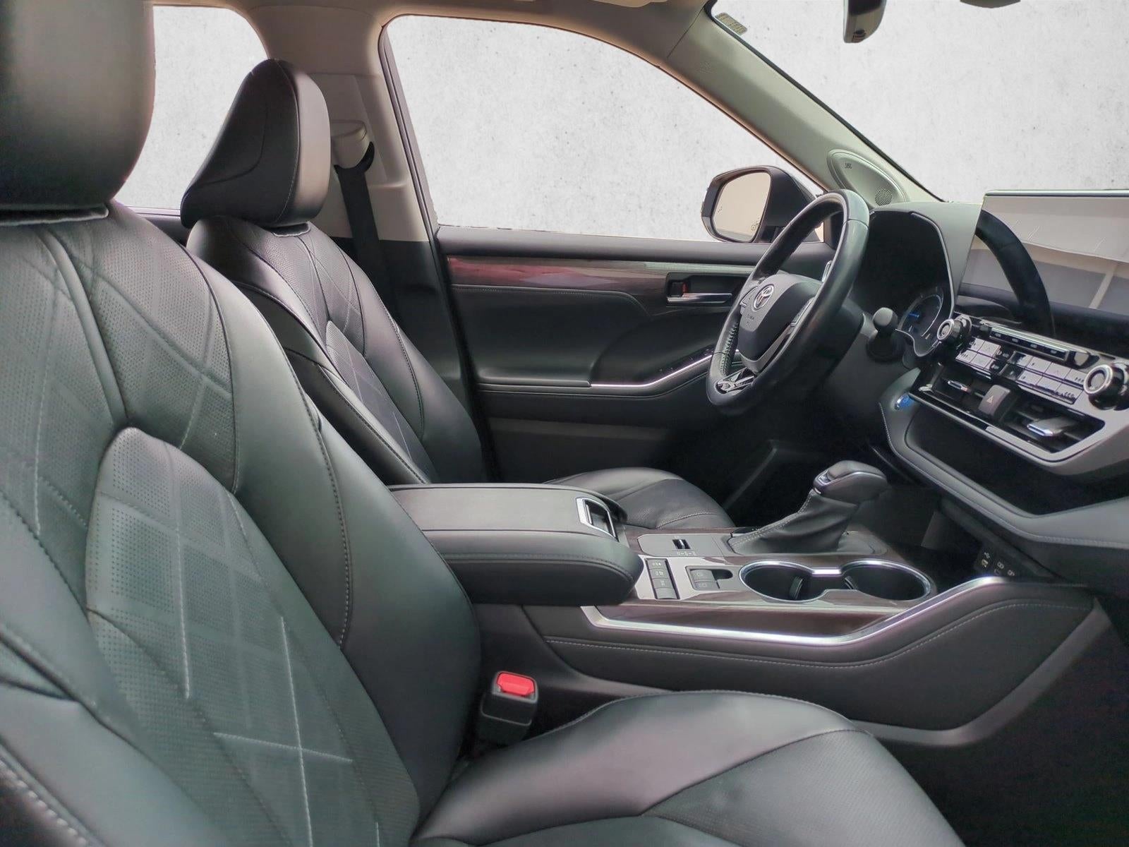 2022 Toyota Highlander Hybrid Platinum AWD (Natl)