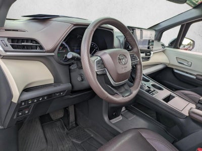 2023 Toyota Sienna Platinum FWD 7-Passenger (Natl)