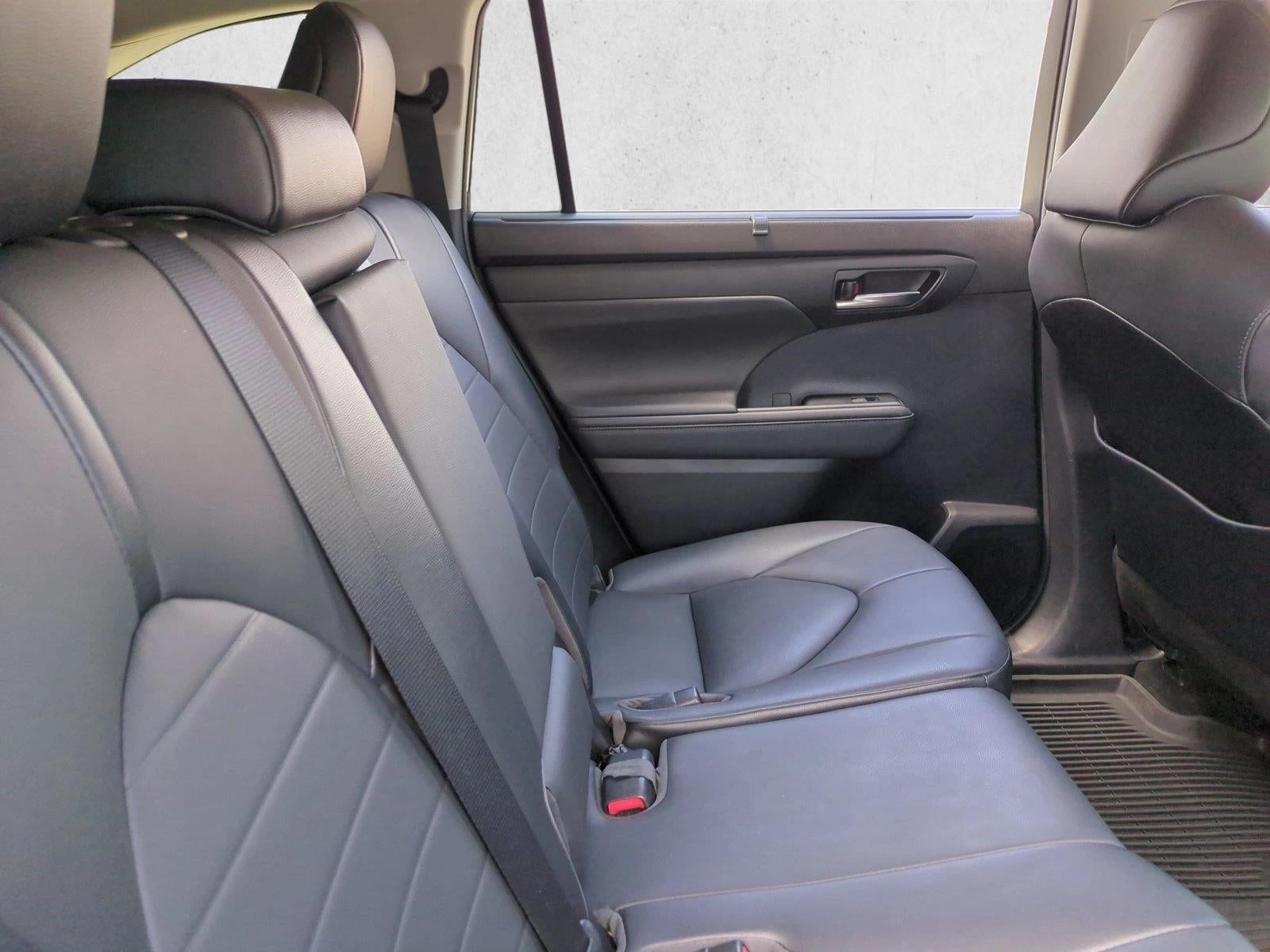 2020 Toyota Highlander Hybrid XLE AWD (Natl)