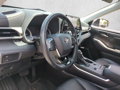2021 Toyota Highlander XLE FWD (Natl)