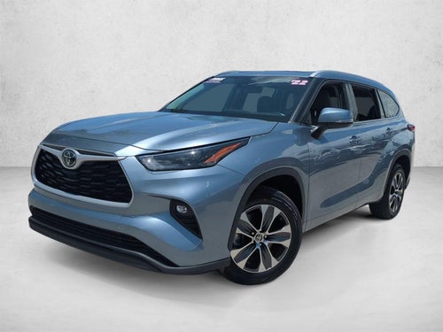 2022 Toyota Highlander XLE FWD (Natl)