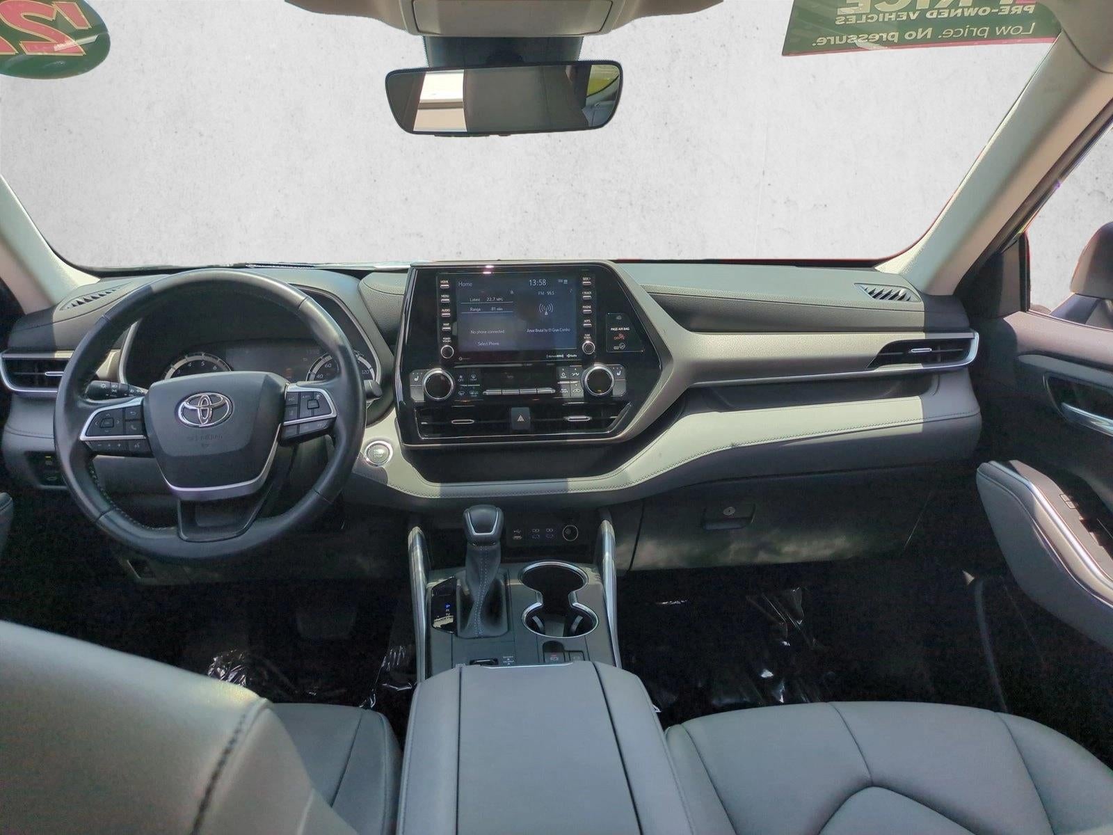2022 Toyota Highlander XLE FWD (Natl)