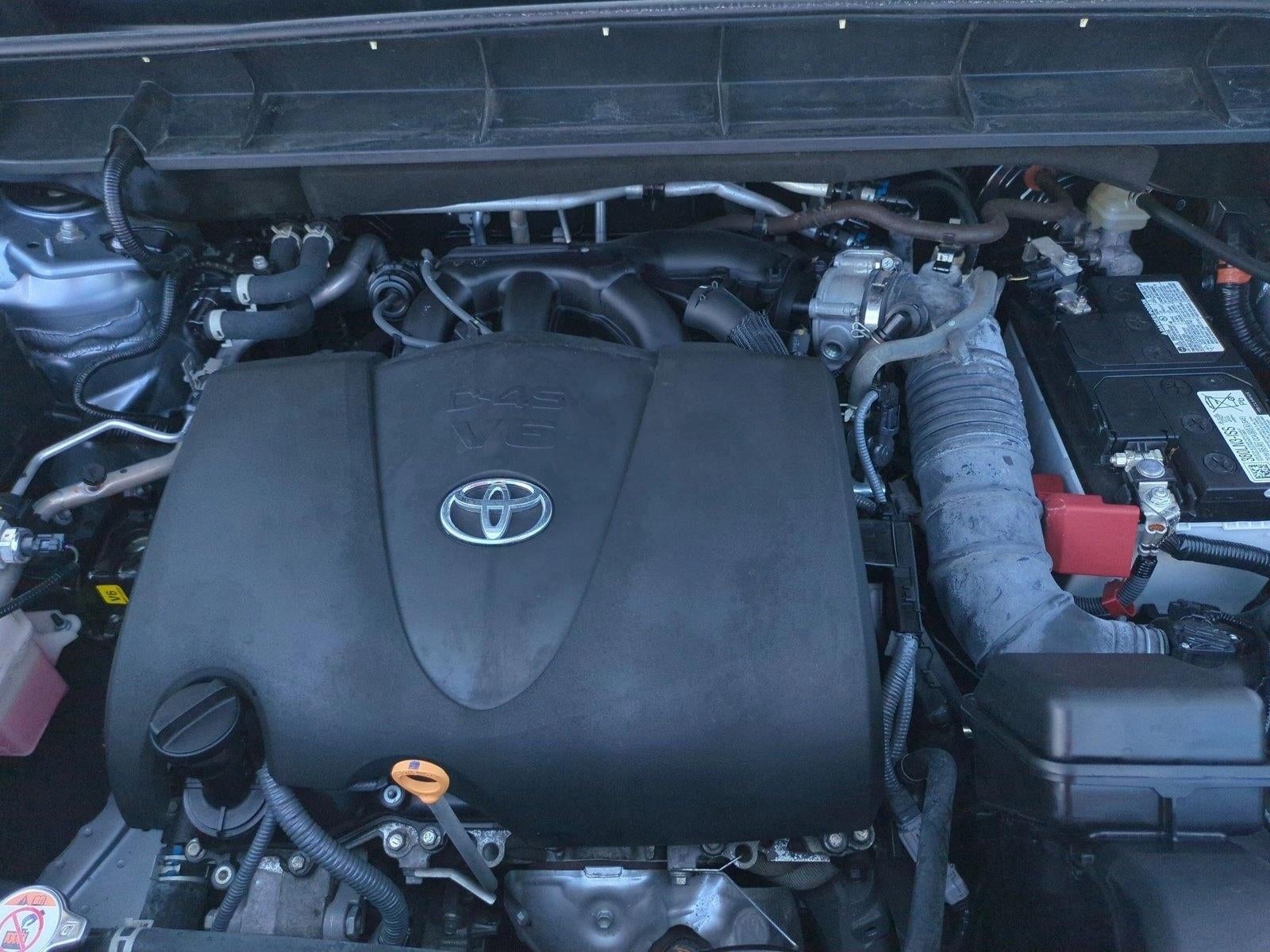 2022 Toyota Highlander XLE FWD (Natl)