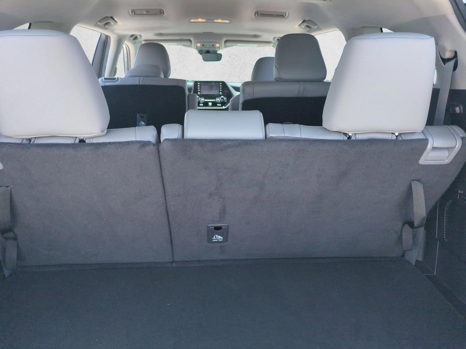2022 Toyota Highlander XLE FWD (Natl)