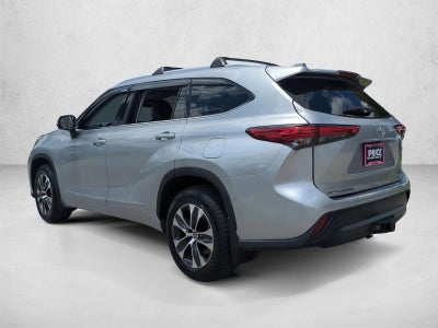 2020 Toyota Highlander XLE AWD (Natl)