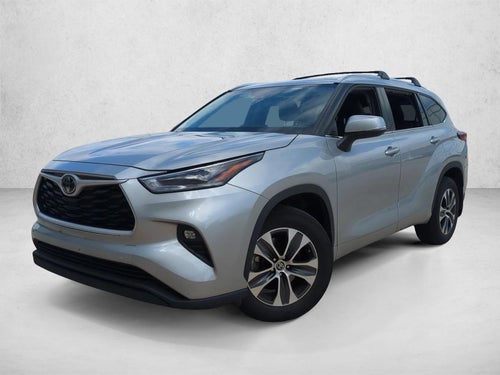 2021 Toyota Highlander XLE AWD (Natl)