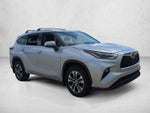 2021 Toyota Highlander XLE AWD (Natl)