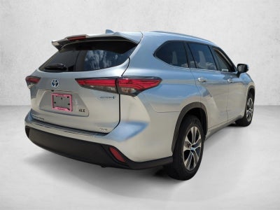 2023 Toyota Highlander Hybrid XLE FWD (Natl)