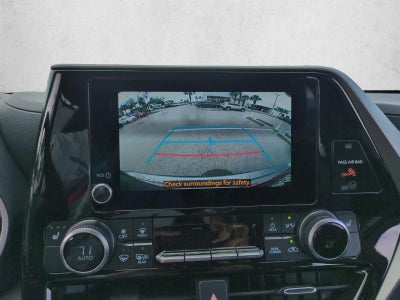 2026 Toyota Highlander Hybrid XLE AWD (Natl)