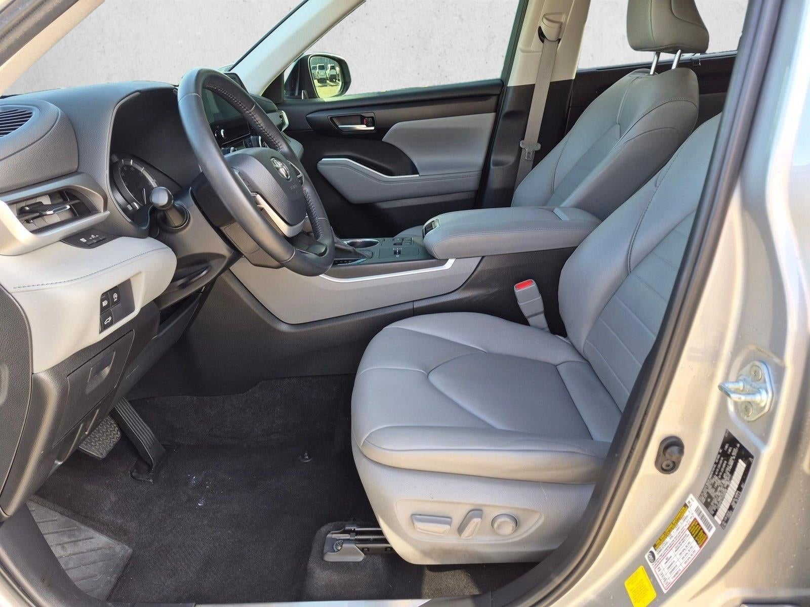 2023 Toyota Highlander XLE FWD (Natl)