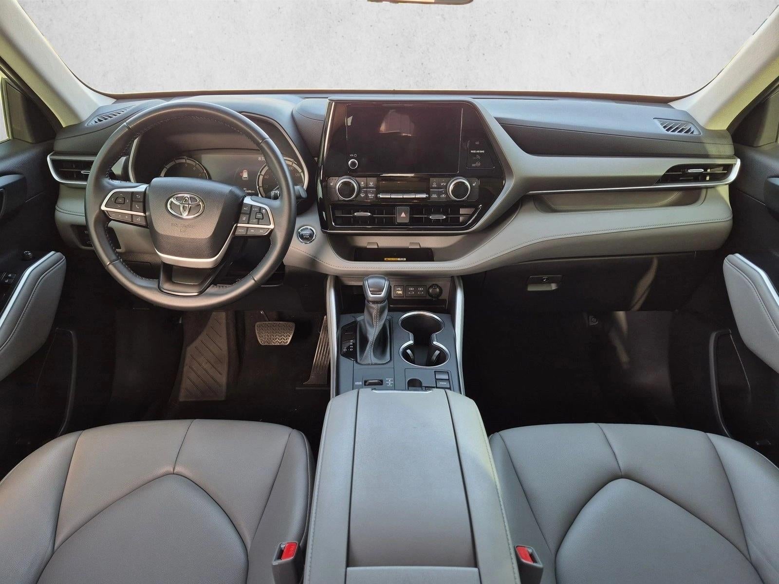 2023 Toyota Highlander XLE FWD (Natl)