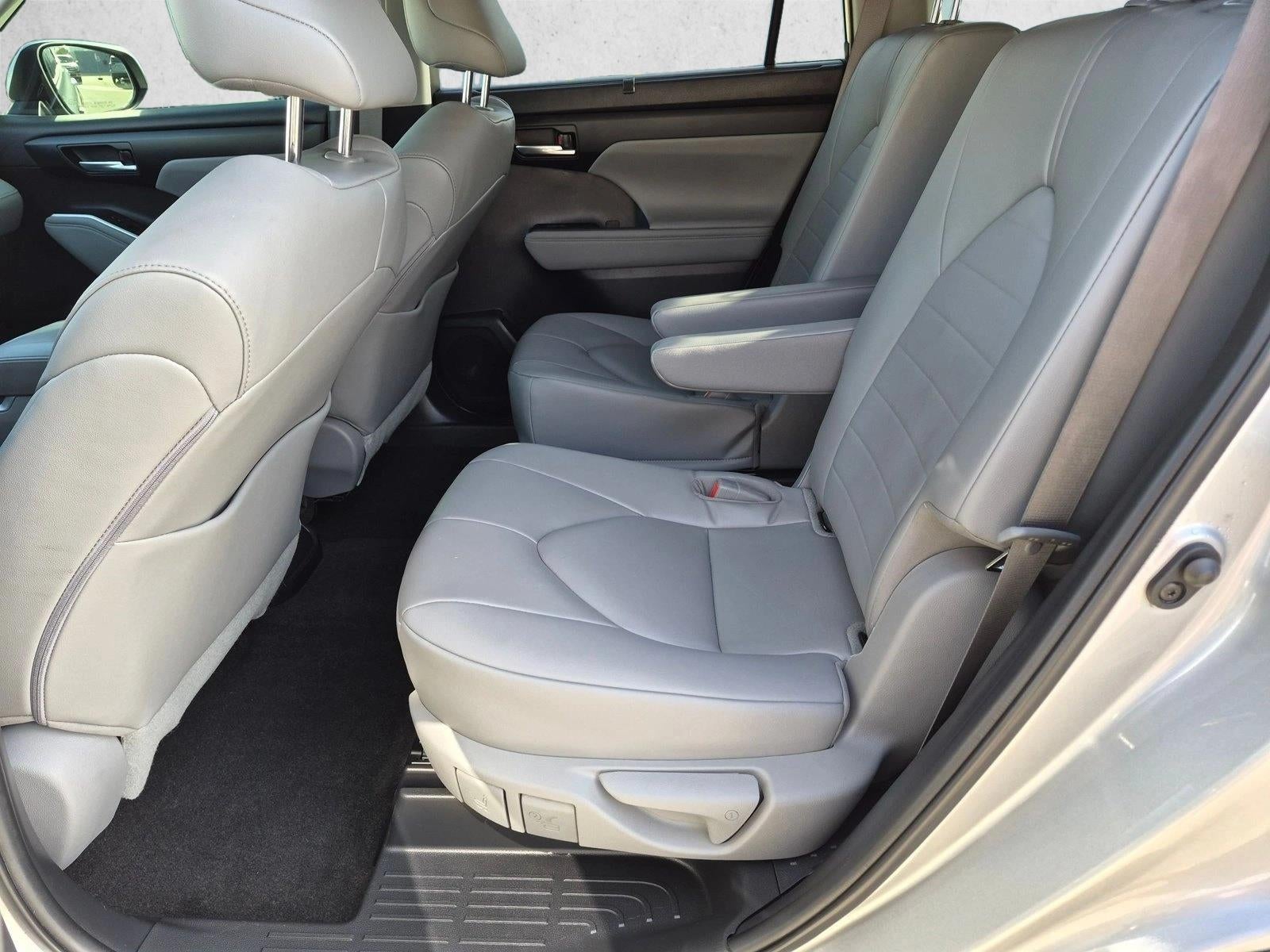 2023 Toyota Highlander XLE FWD (Natl)