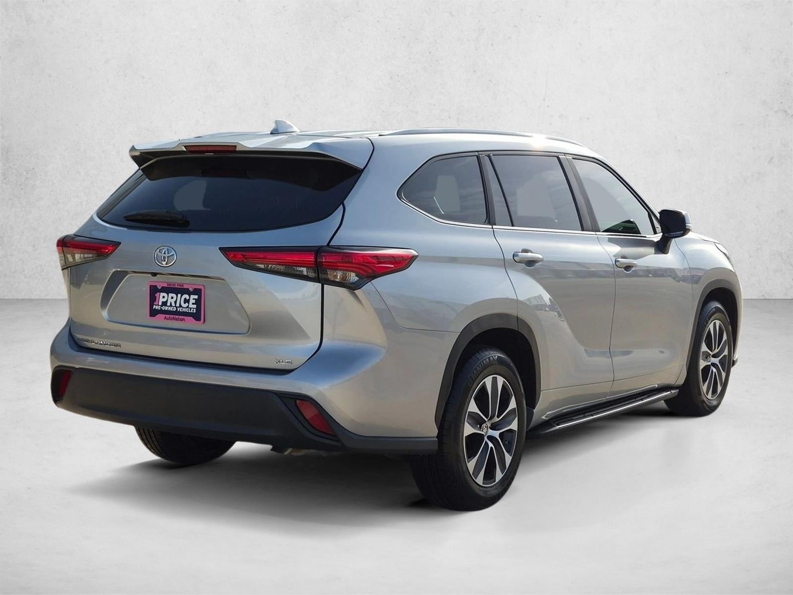 2023 Toyota Highlander XLE FWD (Natl)