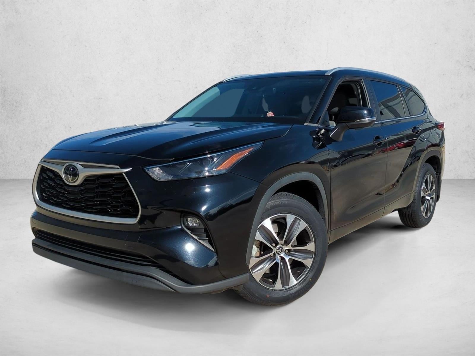 2023 Toyota Highlander XLE FWD (Natl)