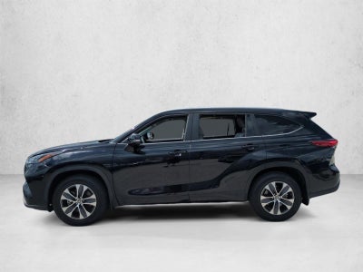 2023 Toyota Highlander XLE FWD (Natl)