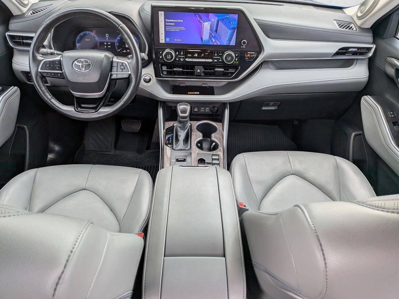 2024 Toyota Highlander Platinum FWD (Natl)