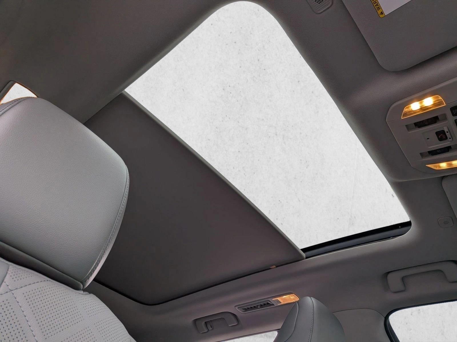 2024 Toyota Highlander Platinum FWD (Natl)