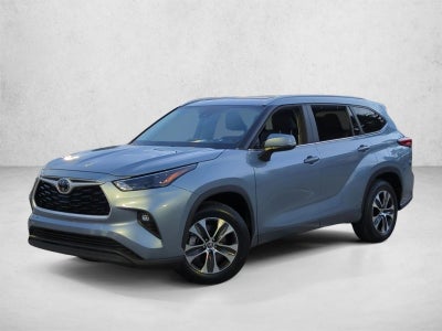 2023 Toyota Highlander XLE FWD (Natl)