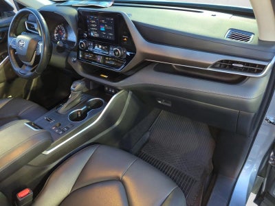 2023 Toyota Highlander XLE FWD (Natl)