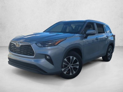 2023 Toyota Highlander XLE FWD (Natl)