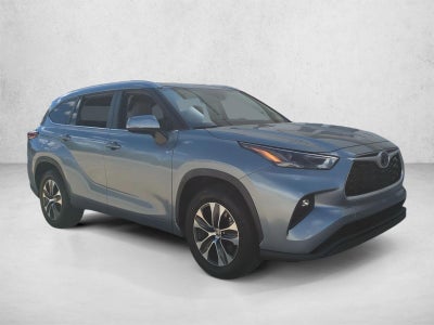 2023 Toyota Highlander XLE FWD (Natl)