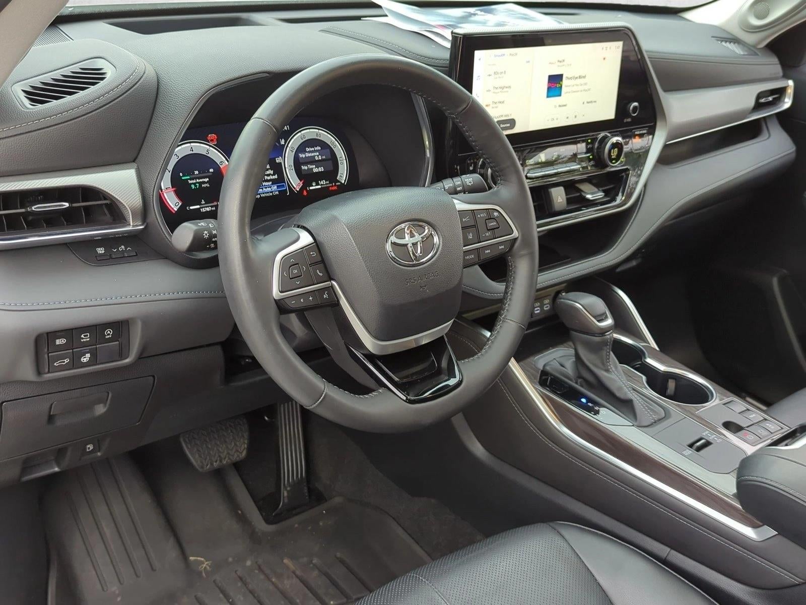 2024 Toyota Highlander Platinum FWD (Natl)