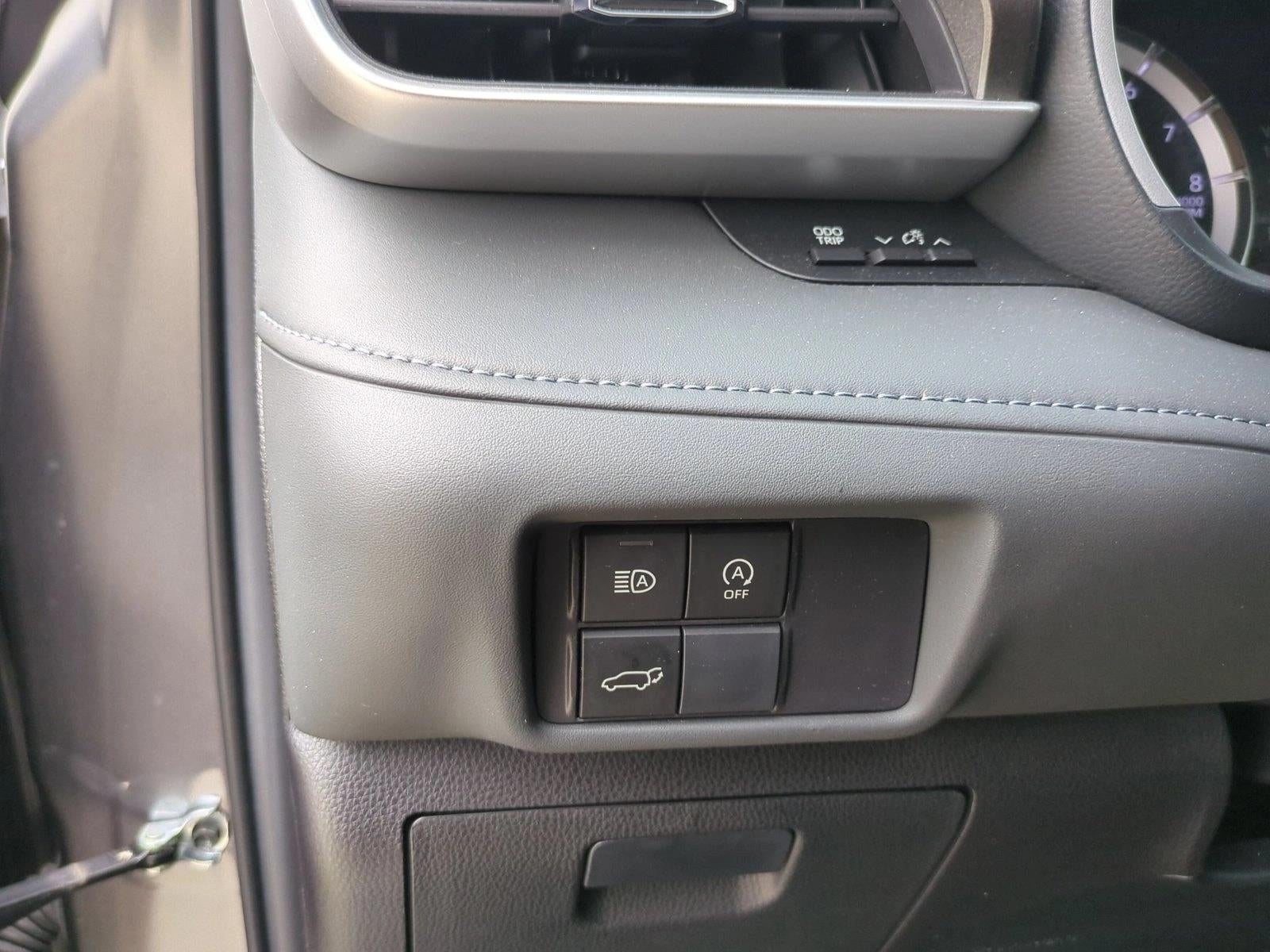 2024 Toyota Highlander XLE FWD (Natl)
